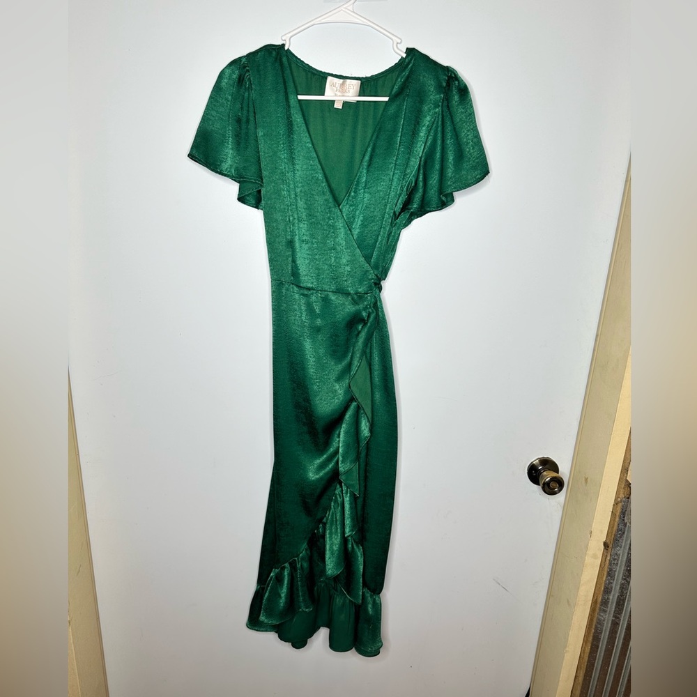Francesca’s satin green medium ruffled wrap around midi dress